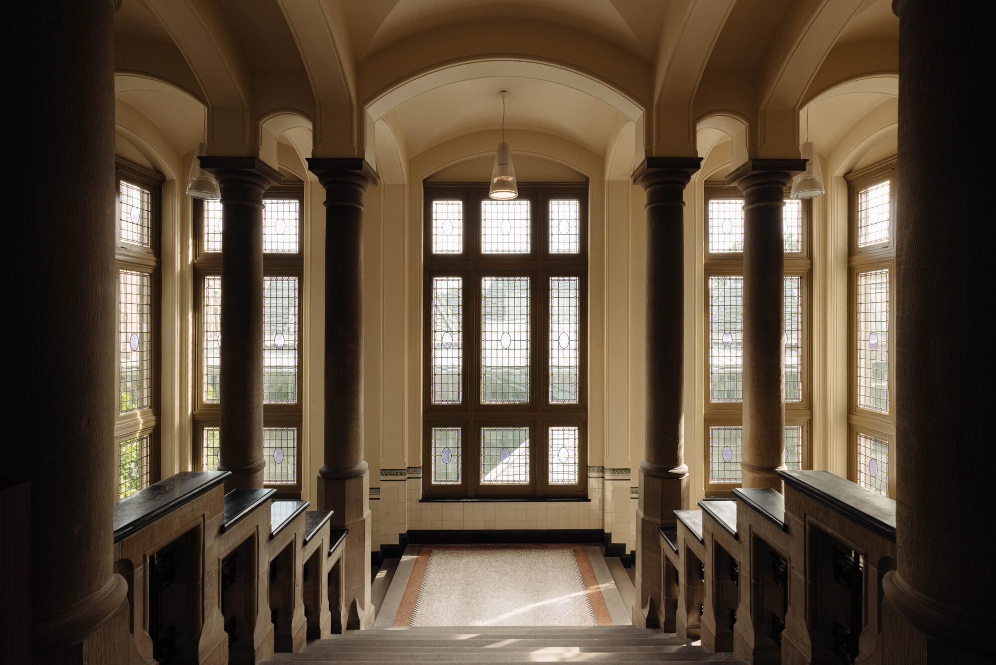 Interior hall detail at Munthuys